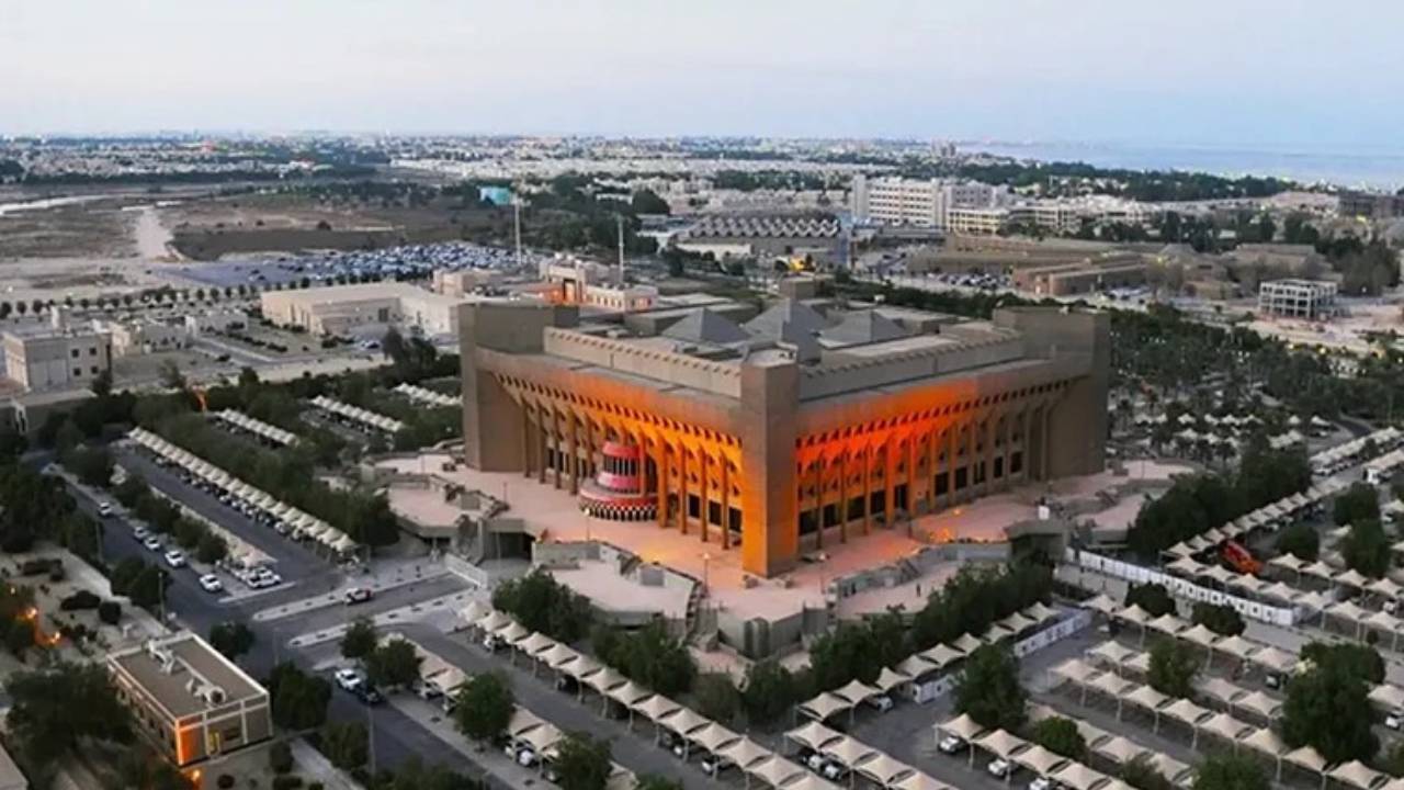 بـ50 مليون دولار.. الهيئة الملكية للجبيل وينبع توقّع اتفاقية لتصنيع مكونات المطاط الصناعي 

