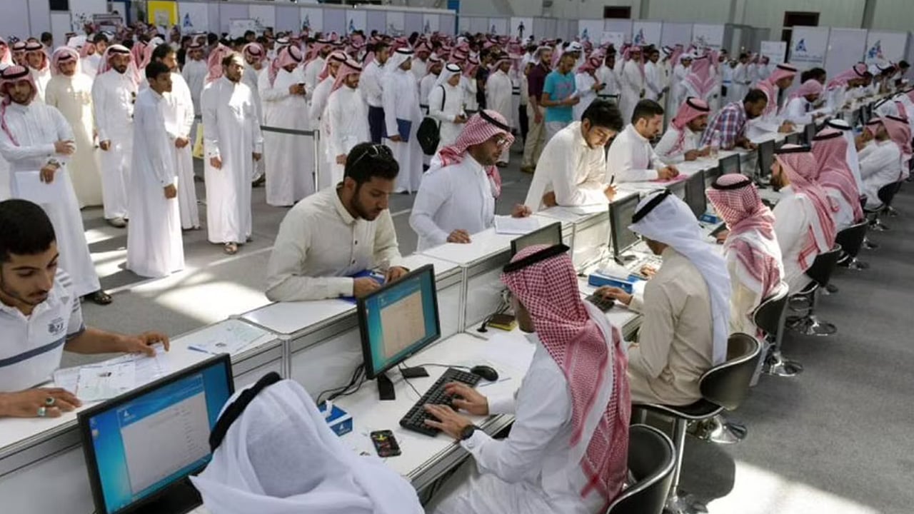 3 وظائف شاغرة بالهيئة العامة للأوقاف للرجال والنساء 