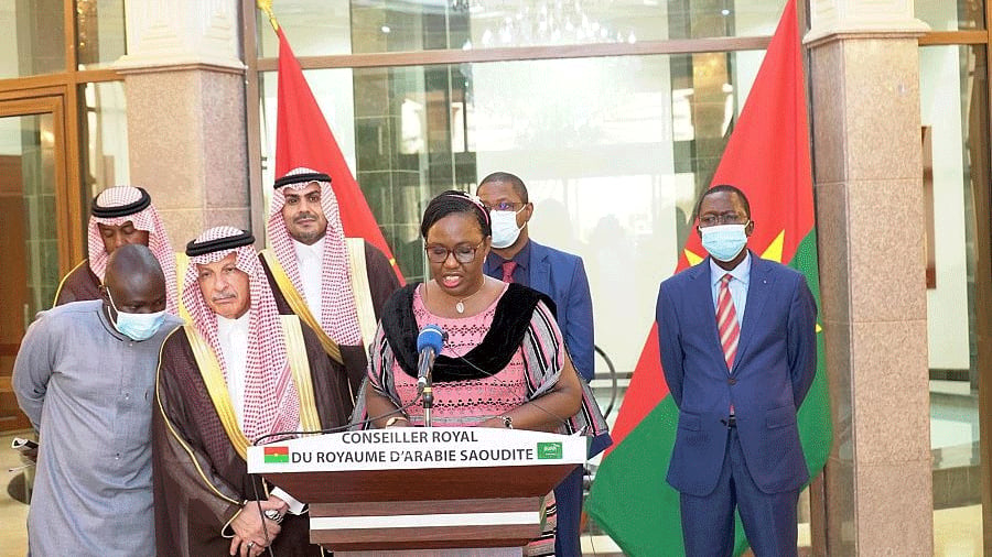 بوركينا فاسو تدعم طلب المملكة لاستضافة معرض «إكسبو الدولي 2030»
