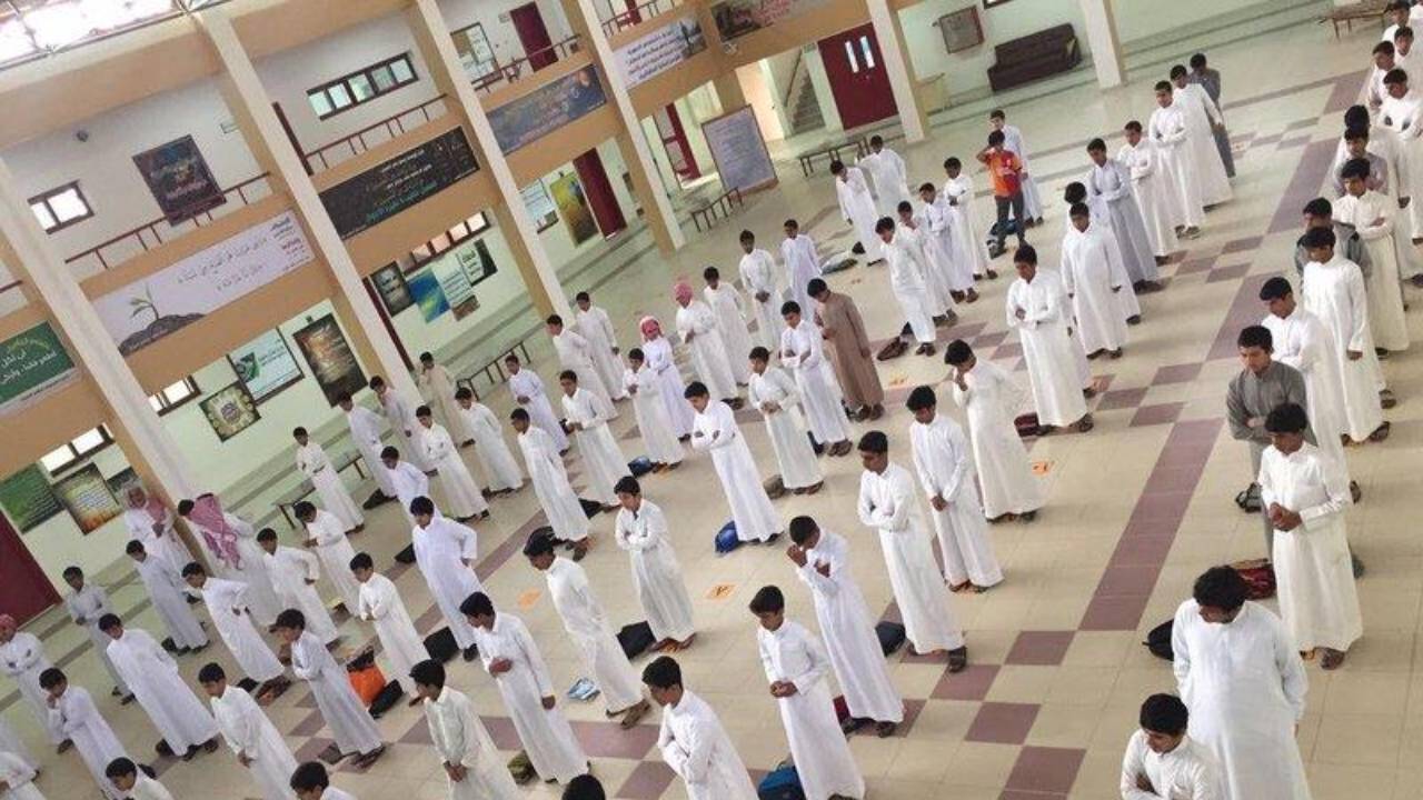 تعليم الجوف: بدء اليوم الدراسي عند الساعة السابعة صباحًا