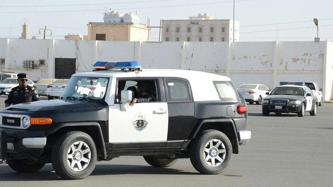 القبض على مواطن بجازان نقل 5 مخالفات لنظام أمن الحدود.. و4 عقوبات تنتظره
