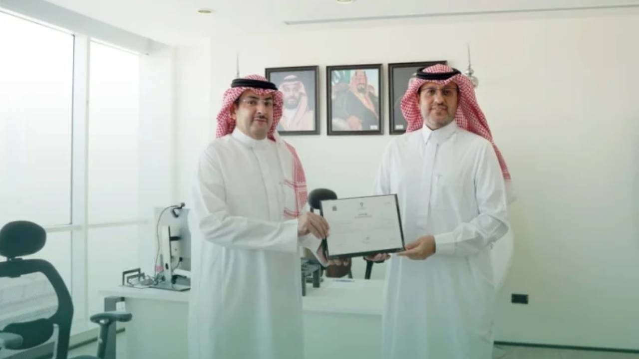 «رافد» أول شركة معتمدة في مجال الحافلات من المركز السعودي للاعتماد