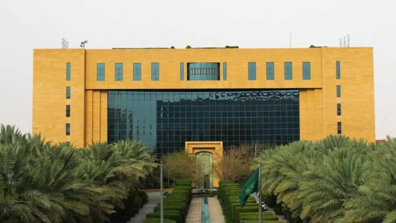 
«البلدية والإسكان» تنجز أكثر من 6 آلاف كم طولياً لمشاريع الطرق في 2021