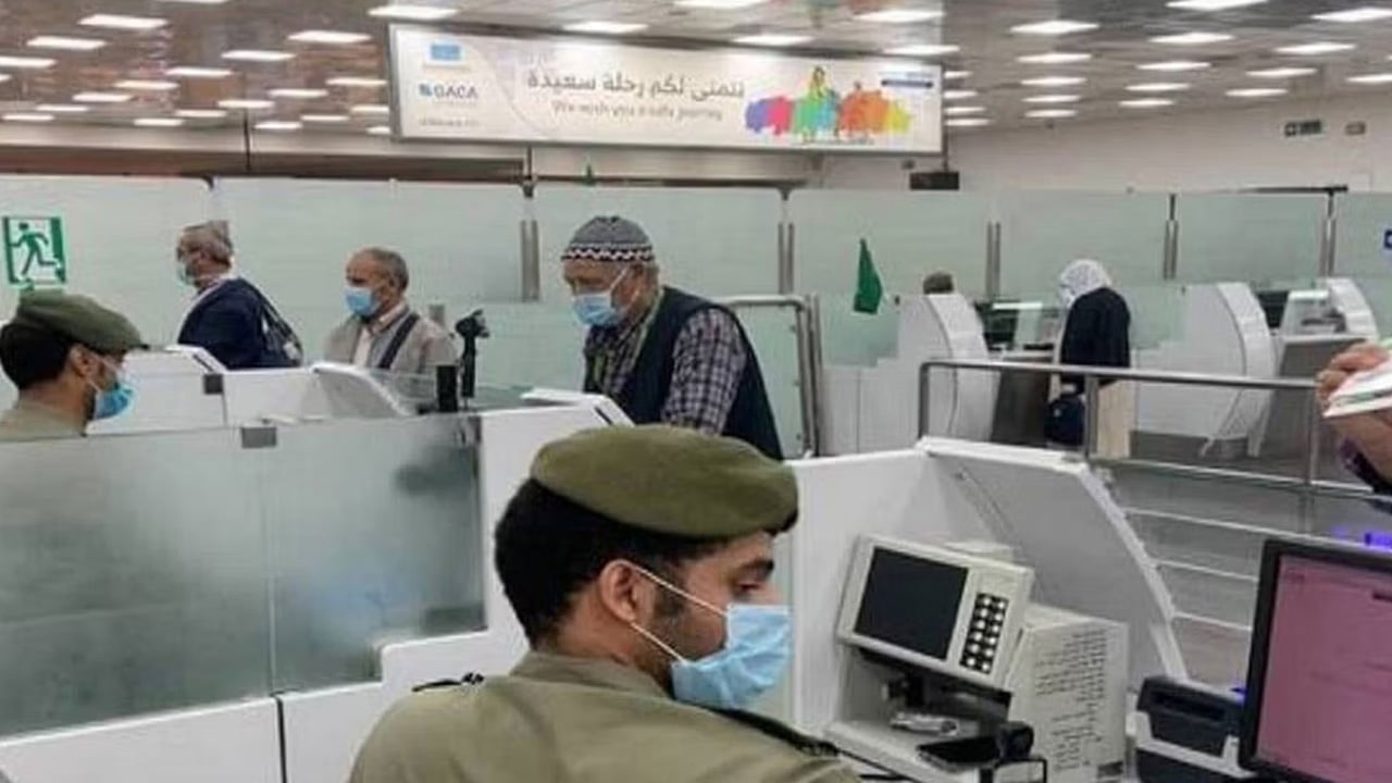 الجوازات:  قرار منع دخول «من خرج ولم يعد» لا يشمل التابعين والمرافقين
