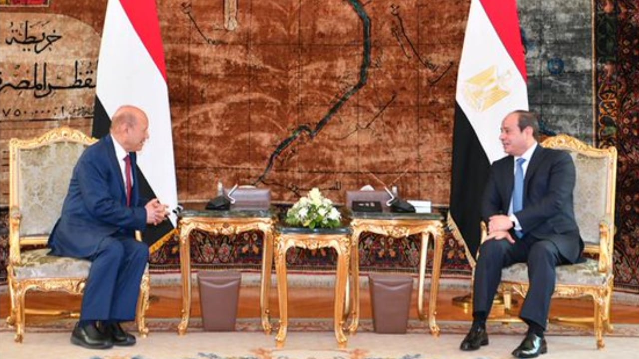 السيسي: مصر تدعم جهود التوصل إلى حل سياسي للأزمة اليمنية 