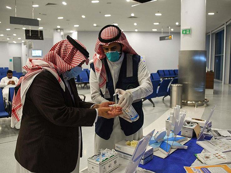 «الصحة»: استمرار ارتداء الكمامة داخل المنشآت الصحية يحد من انتقال عدوى الأمراض التنفسية

