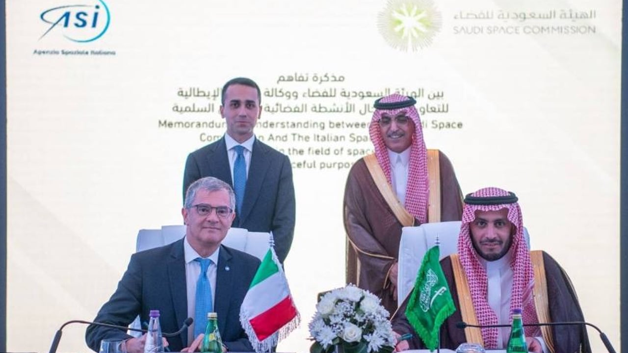 الهيئة السعودية للفضاء ووكالة الفضاء الإيطالية توقعان مذكرة تفاهم في مجال الأنشطة الفضائية السلمية
