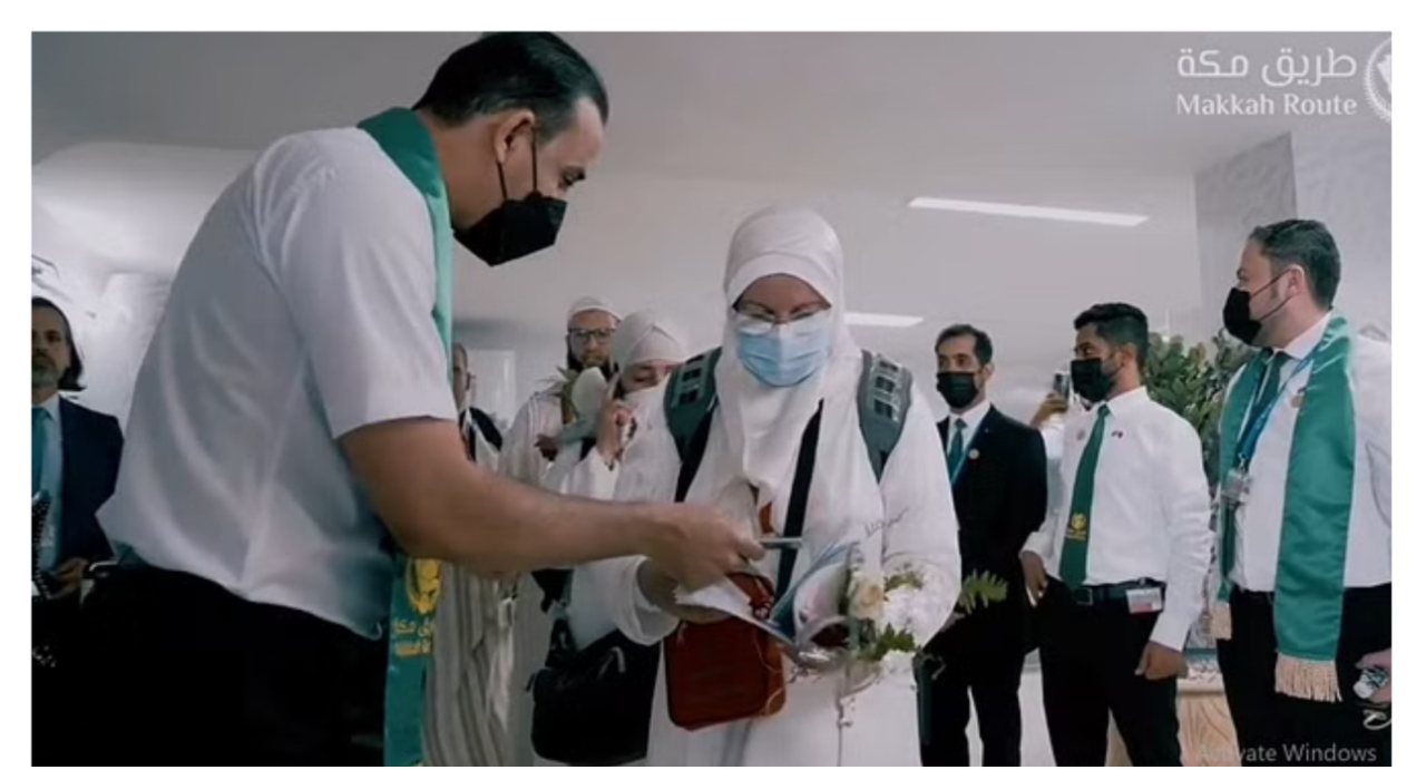 حجاج المغرب يشيدون بمبادرة طريق مكة: تسهّل إجراءات السفر
