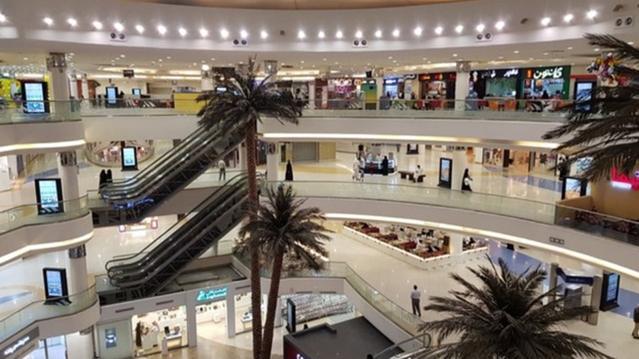 بعد بيان «الداخلية».. مجمعات الدمام ترفع الاحترازات وتلغي القيود

