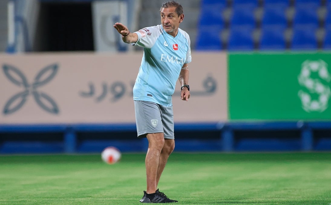 الاتفاق يُجهز الهلال لمعترك الدوري.. وانفراجة في مفاوضات جانج