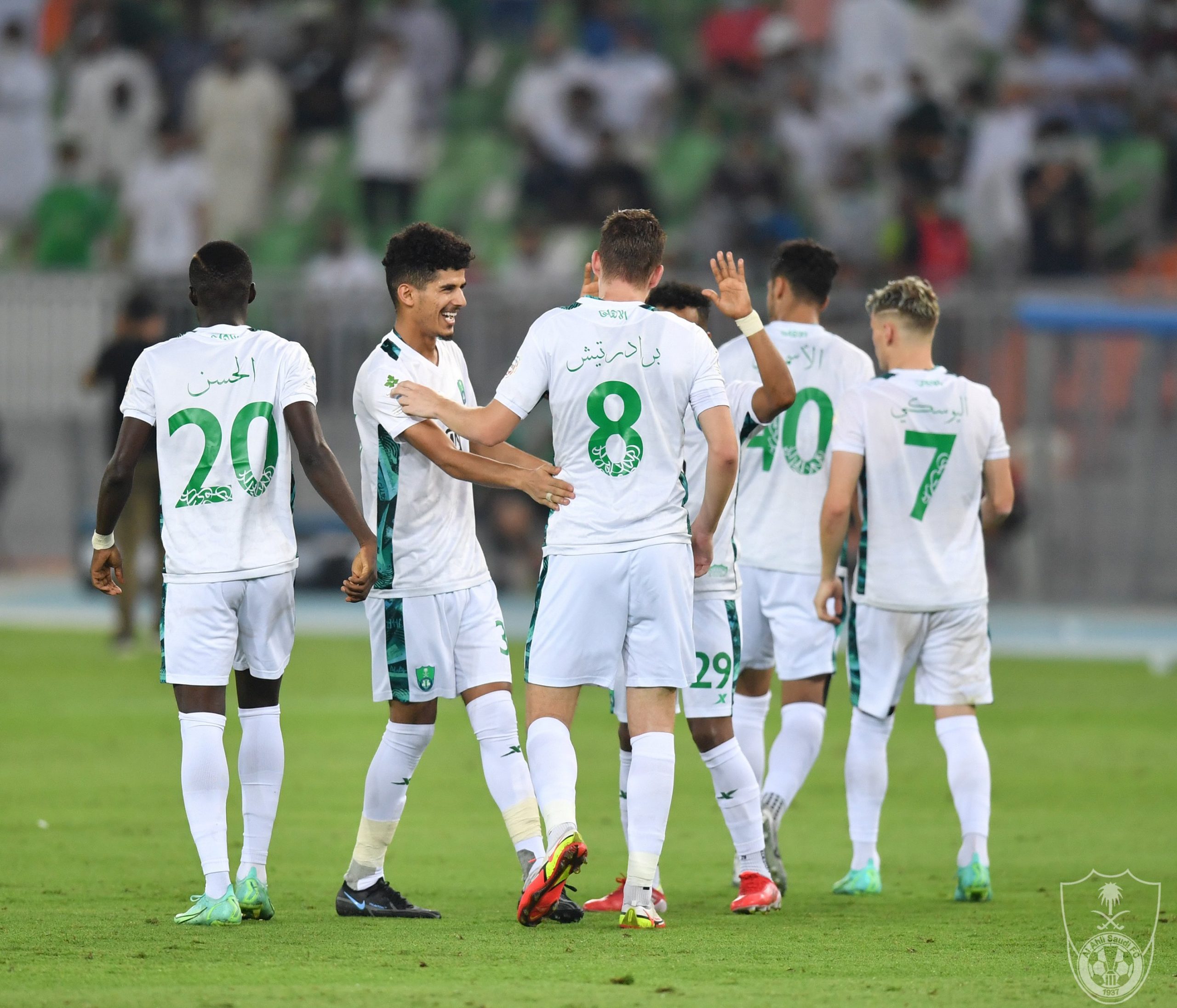 الأهلي يخطط للتعاقد مع جناح ريال بيتيس السابق بالمجان