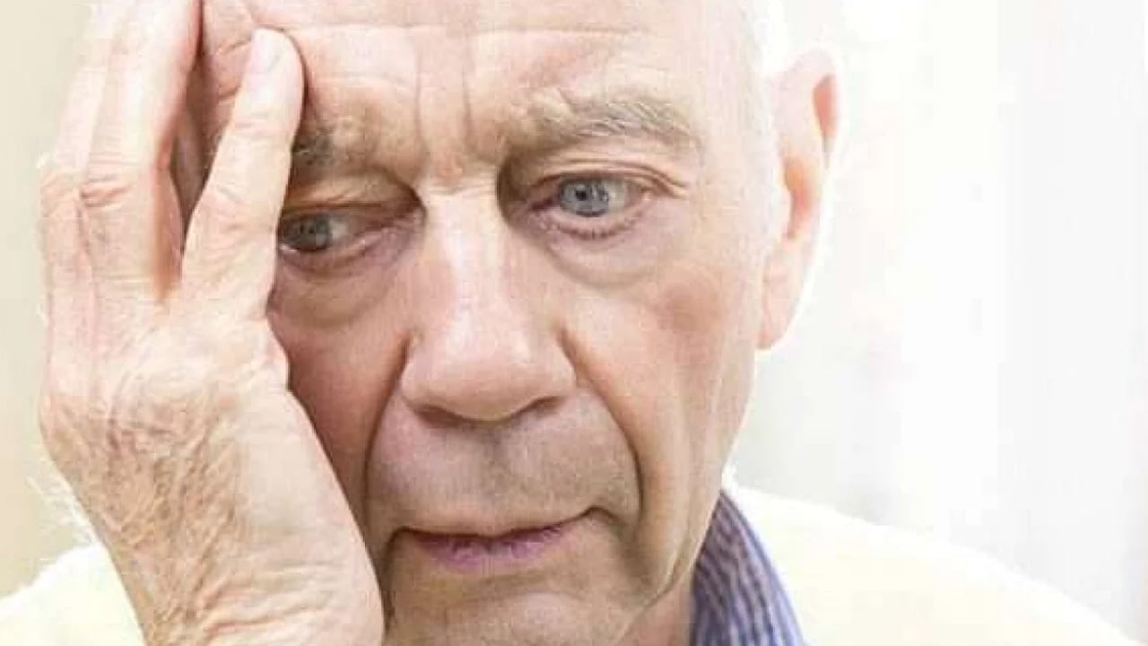 أبرزها التعري بالأماكن العامة.. دراسة تكشف أعراضًا جديدة لمرض ألزهايمر
