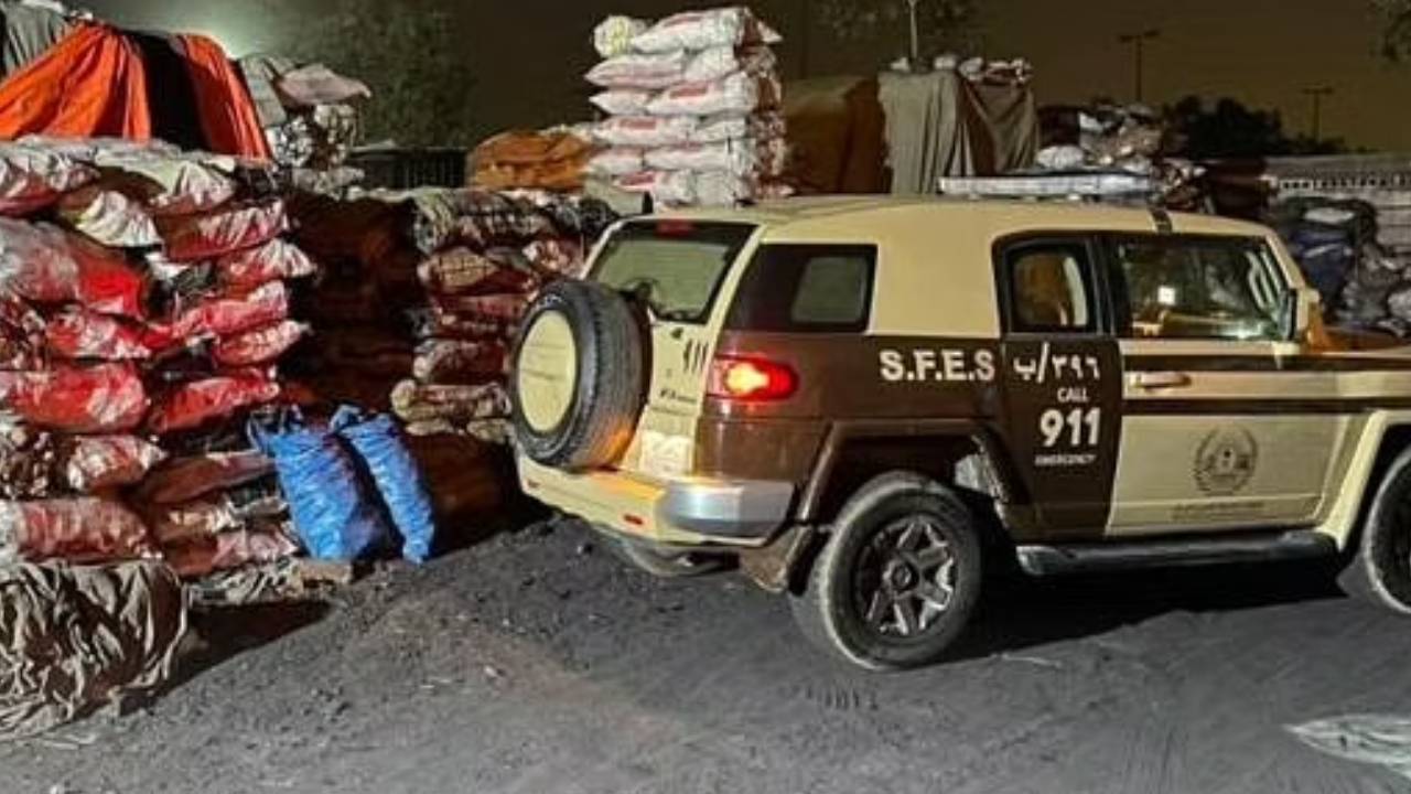 «بيئةُ عسير» تضبطُ أشجارا مقطوعة في جبل مدى ومركباتٍ تَنقُلُ الحطبَ والفحمَ