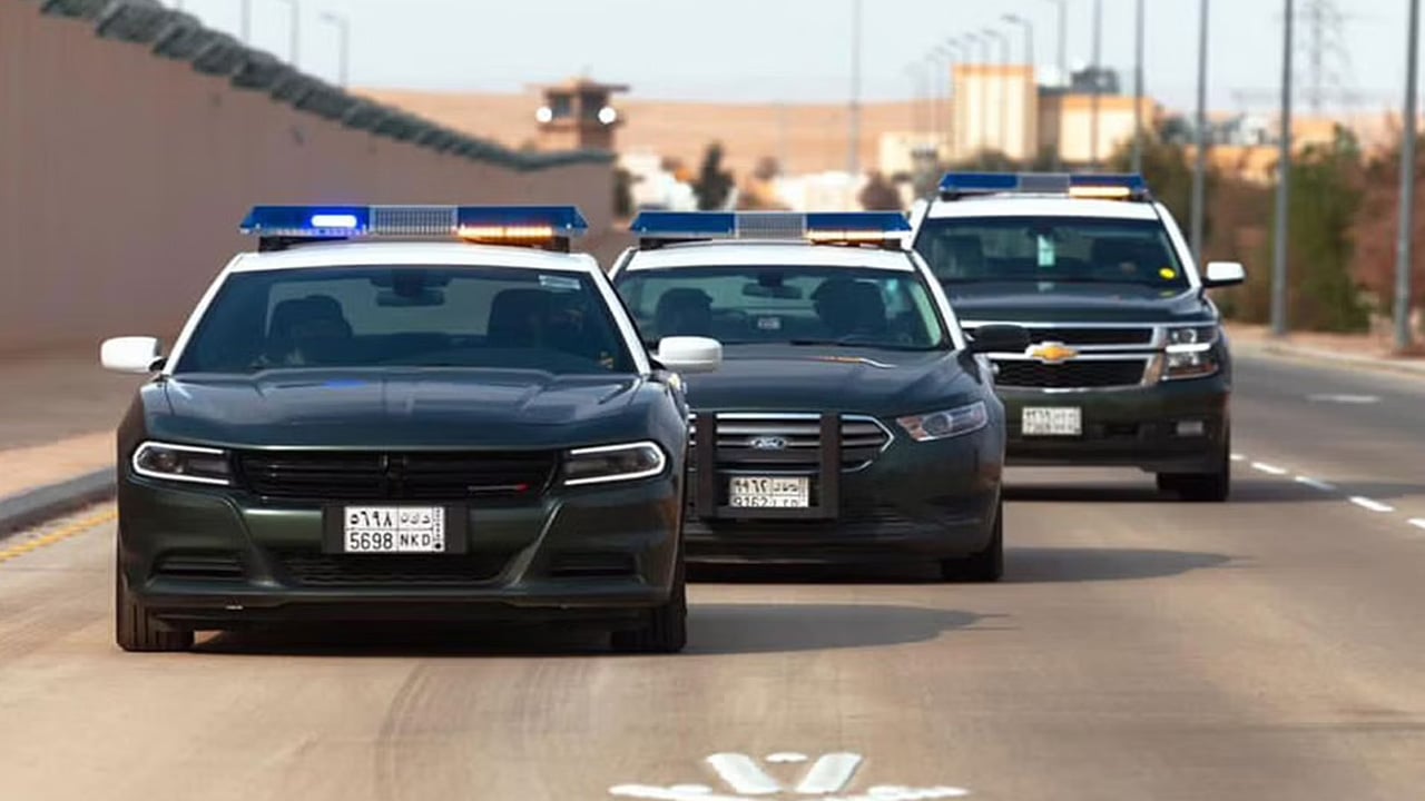 القبض على مواطن لنقله مخالفا لنظام أمن الحدود في عسير
