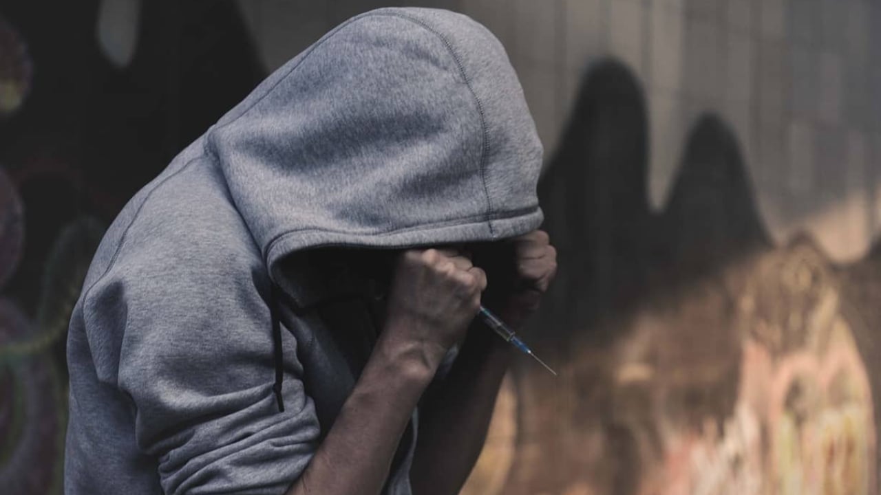 متعافون من المخدرات يروون واقعا عاشوه.. وأحدهم: حاولت الانتحار كثيرًا