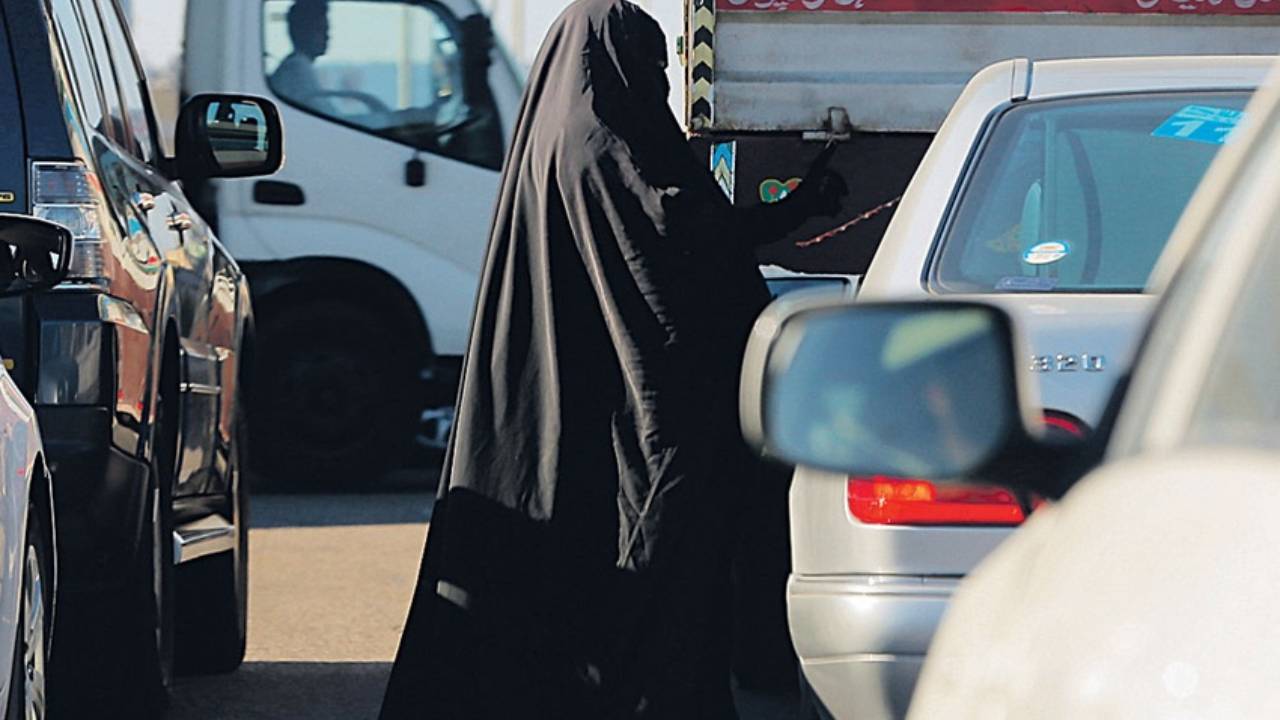 الأمن العام: ضبط 5 متسولين في عسير (فيديو)