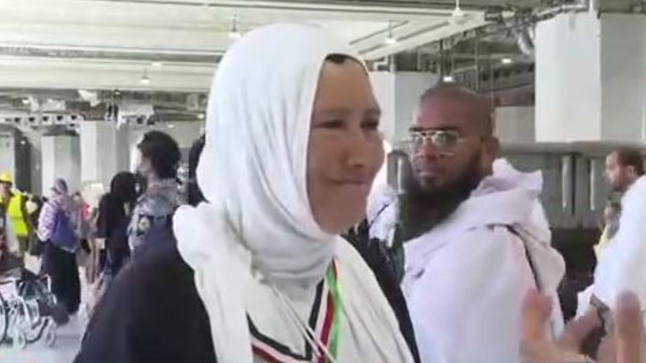 
بالدعاء والفرح.. حاجة مصرية تروي مشاعرها بوصولها الأراضي المقدسة 