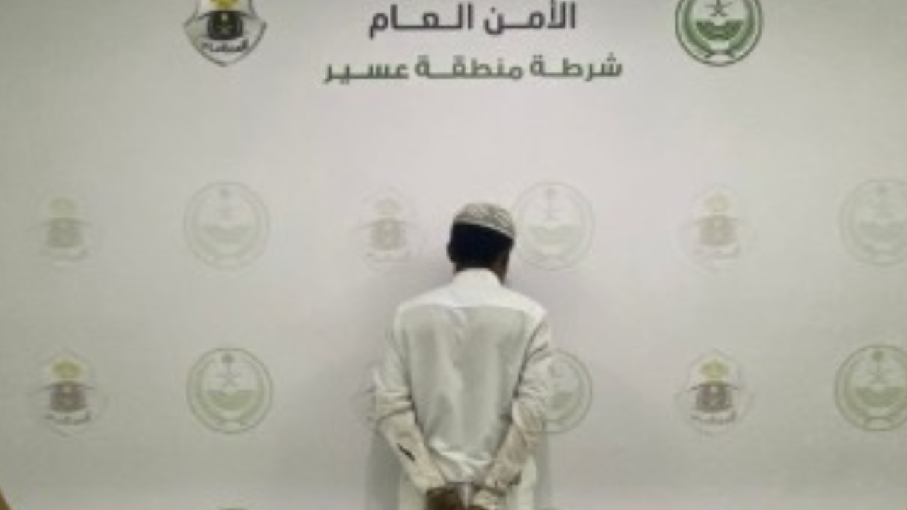 القبض على يمني لنقله 10 مخالفين لنظام أمن الحدود بمحافظة بارق
