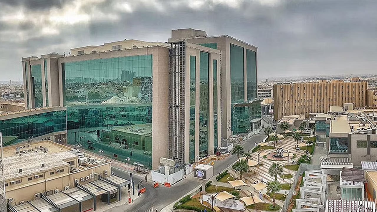 سعود الطبية: النظافة الشخصية تساهم في الوقاية من التهاب الكبد الفيروسي

