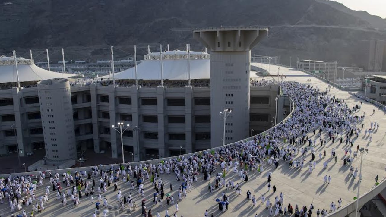 «السديس» يرفع التهاني إلى القيادة الرشيدة بمناسبة نجاح موسم حج هذا العام