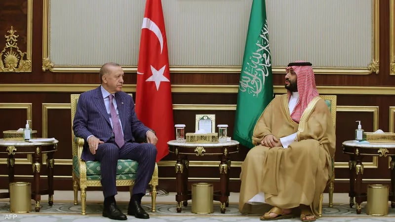 رئيس تركيا يهنئ ولي العهد بنجاح موسم الحج ويشيد بحسن التنظيم