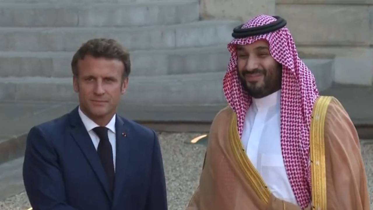 الطاقة والتجارة والموقع.. معادلة القوة المؤثرة في علاقة المملكة وفرنسا