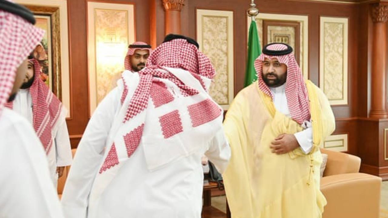 ‏بالصور.. أمير منطقة جازان بالنيابة يسلم ٩١ وحدة سكنية لمستفيدي برنامج الإسكان بالمنطقة