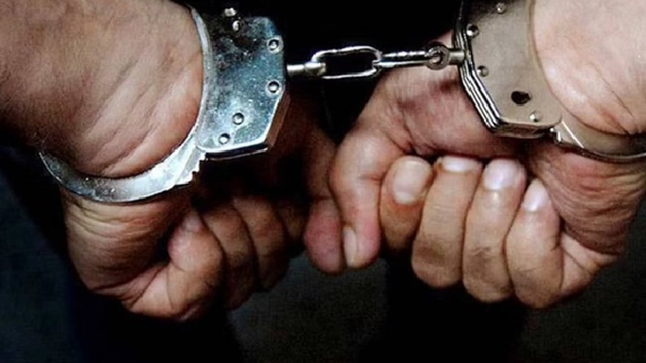 ضبط مقيم لبيعه بطاقات تعريف مزورة لأداء الحج في مكة