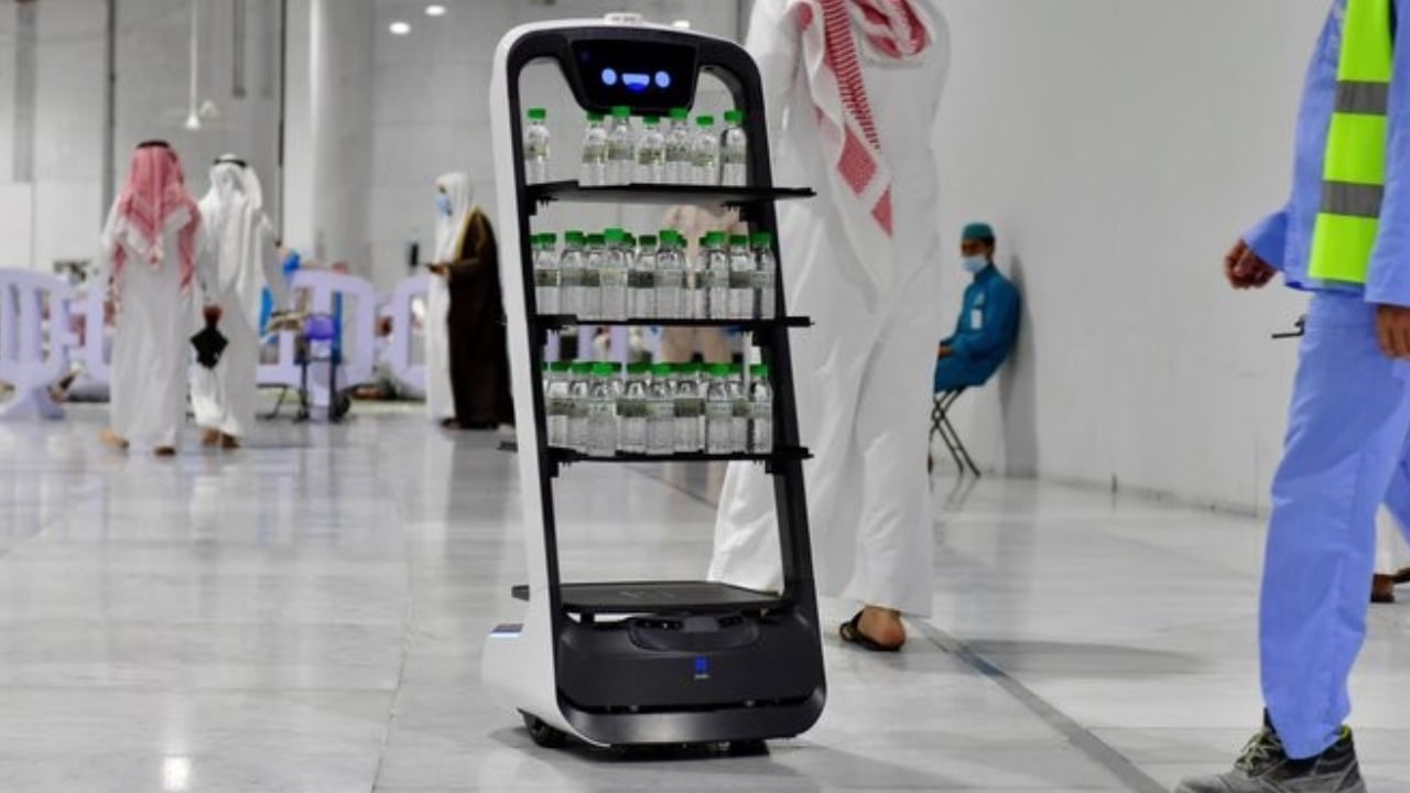 تجهيز 2.2 مليون عبوة من مشروع الملك عبدالله بن عبدالعزيز لسقيا زمزم للحجاج