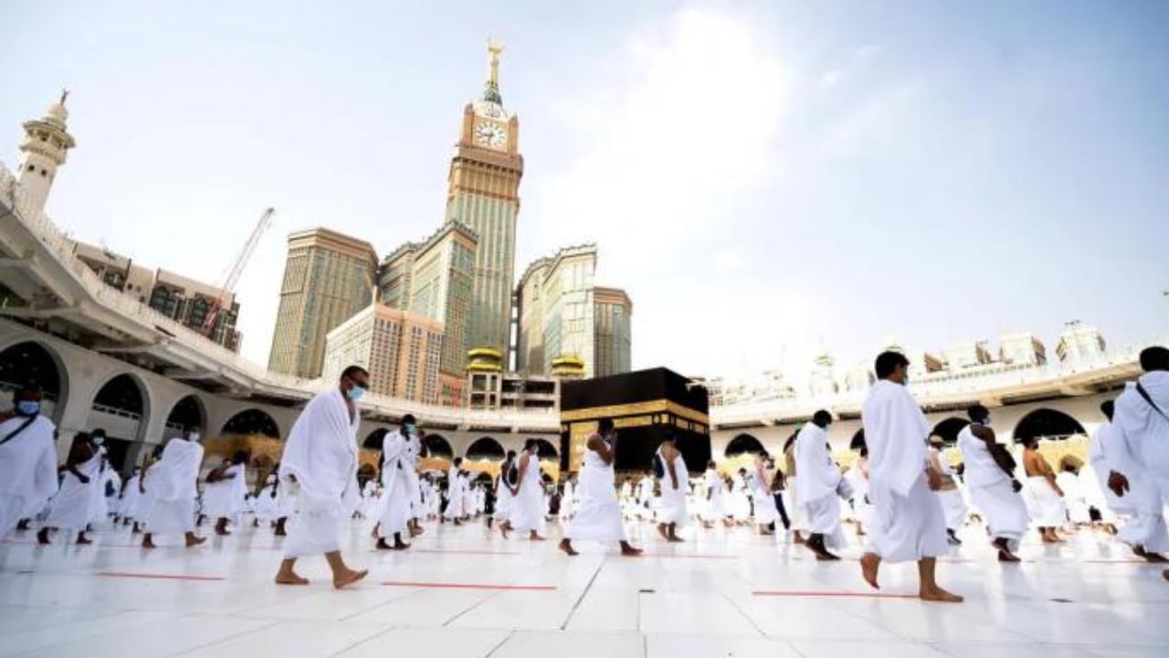 الحج والعمرة تحدِّد 4 باقات لحجاج الداخل.. تبدأ من 3984 ريالًا