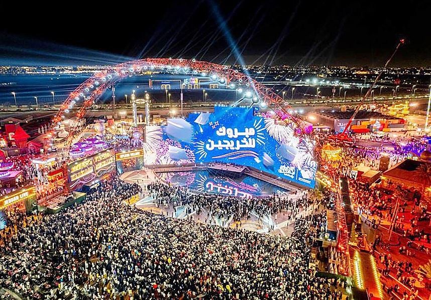 رقم قياسي.. موسم جدة يعلن 6 ملايين زائر خلال 60 يومًا
