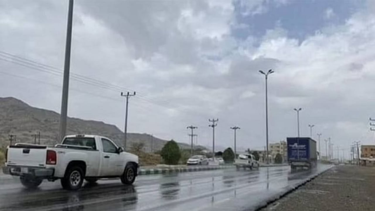تبدأ غدًا.. «الحصيني»: حالة ممطرة وحبات برد على 6 مناطق
