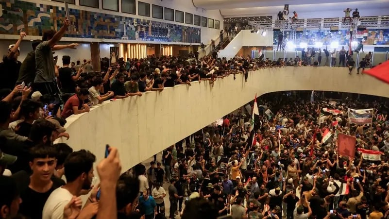 العراق.. وصول تعزيزات أمنية كبيرة إلى المنطقة الخضراء

