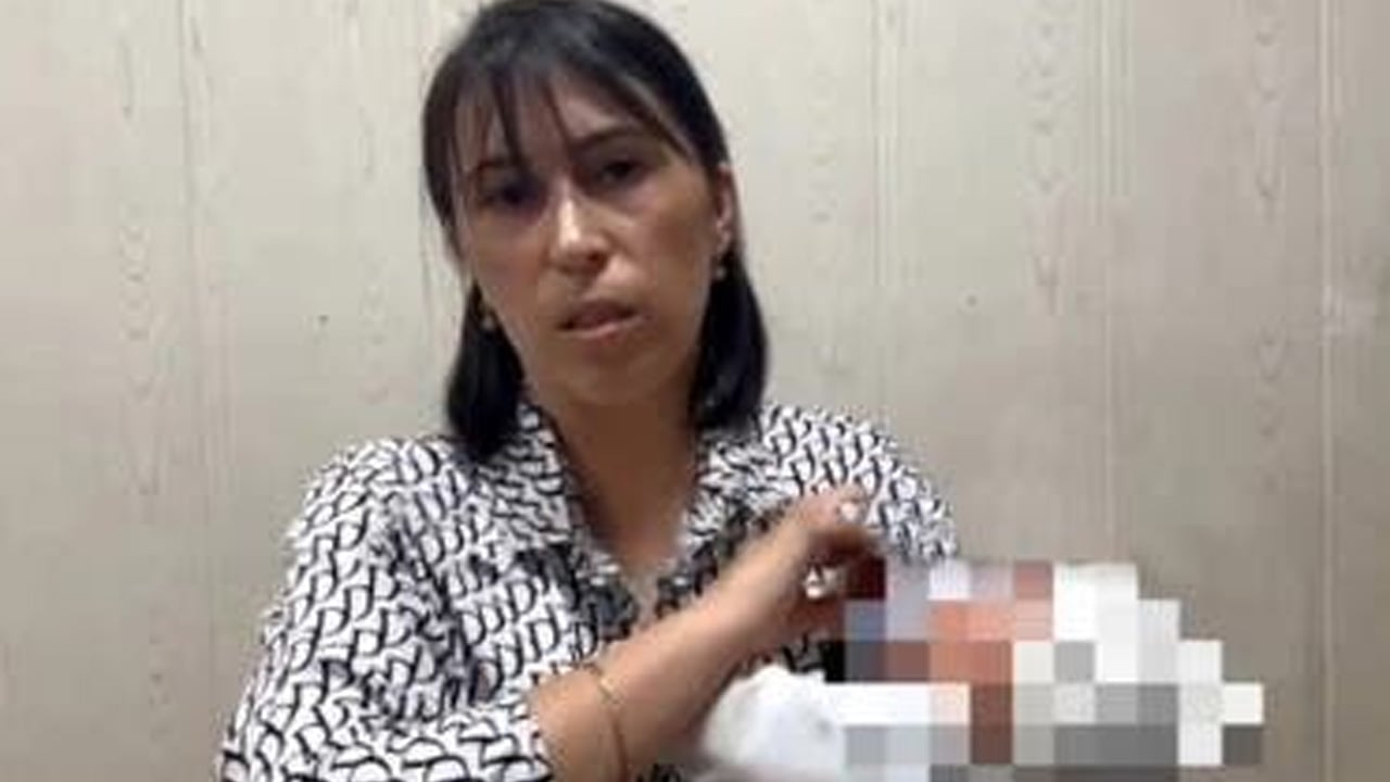 القبض على امرأة روسية تبيع رضيعها بـ3600 دولار لإجراء عملية تجميل بالأنف
