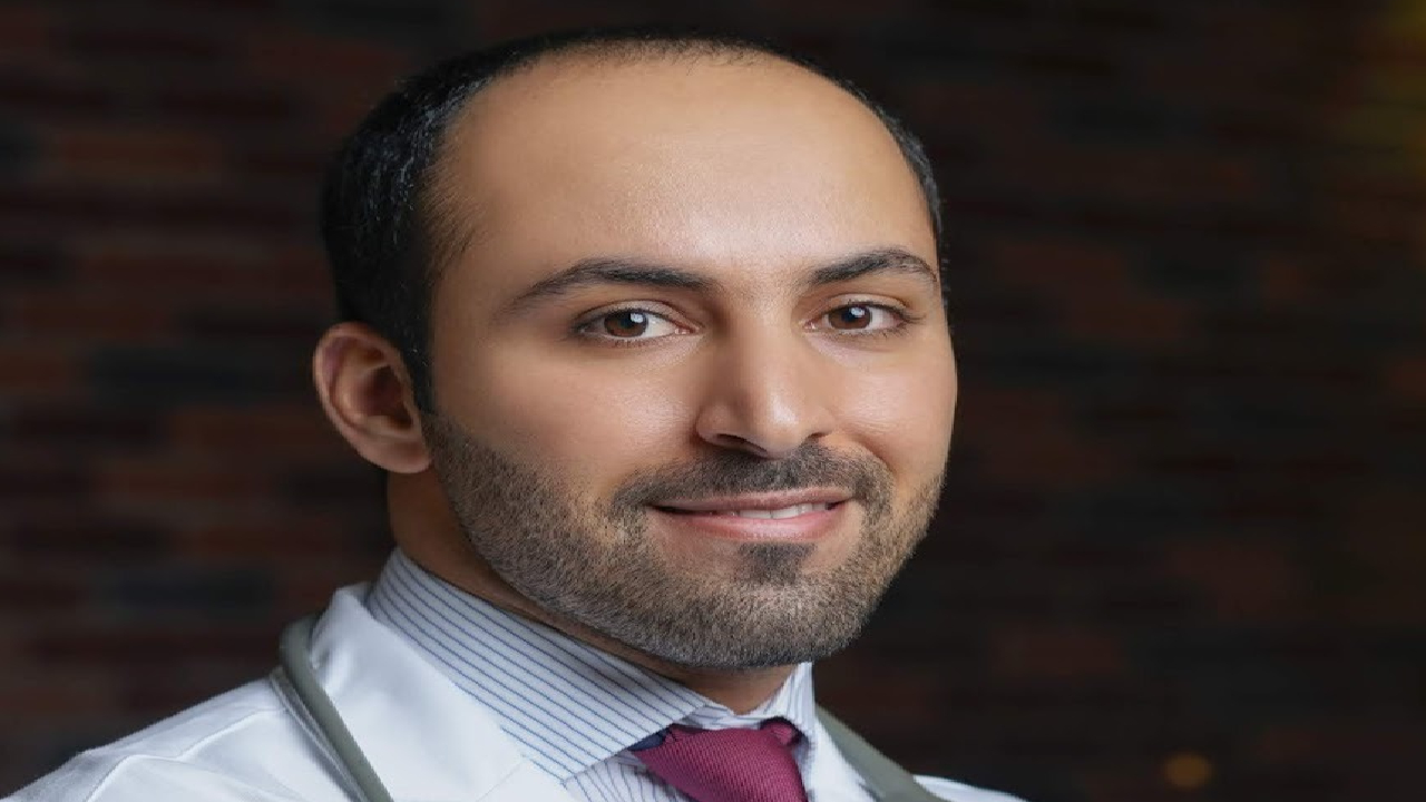 العام الدراسي الجديد.. طبيب يقدم نصائح مهمة للطلاب لنمو صحي وسليم 

