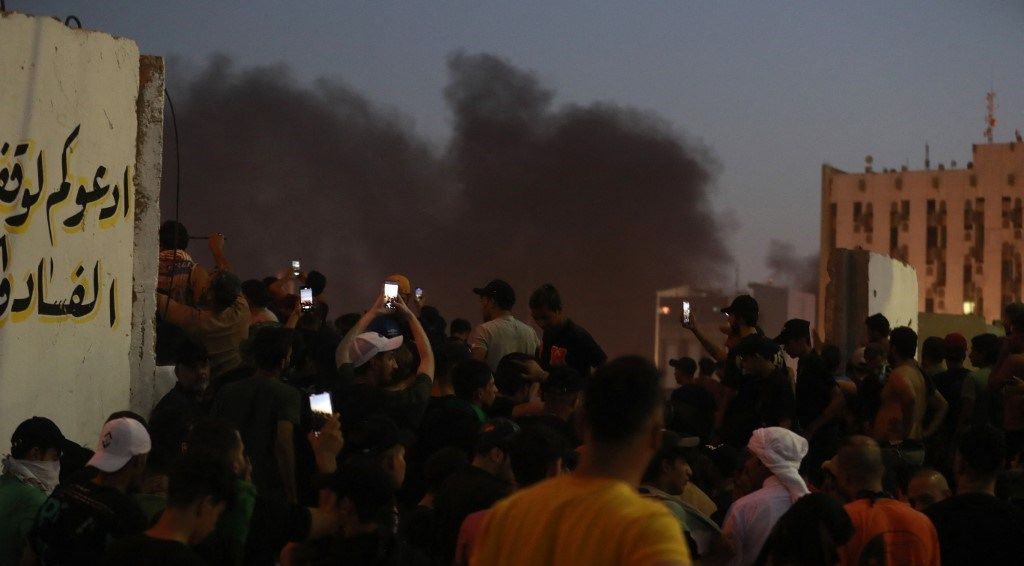 أمين «حزب الله» الأسبق يحذر العراقيين من إيران: تُشعل الفتنة ثم تدعي الحياد

