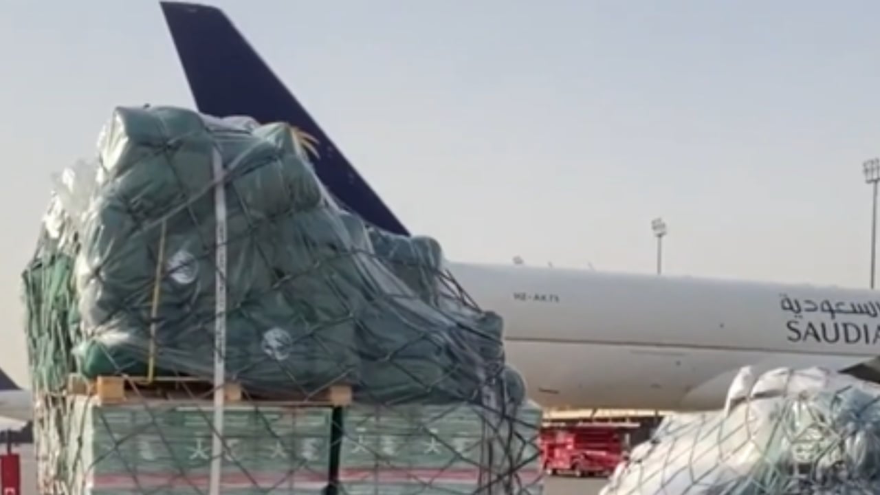 وصول طائرة الإغاثة السعودية الثانية إلى الخرطوم