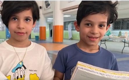 بالفيديو.. تعليم الرياض توزع الكتب على الطلاب والطالبات
