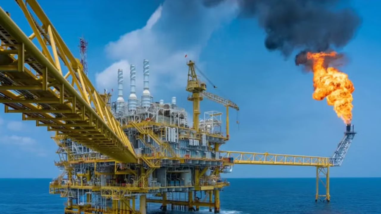هبوط العقود الآجلة الأمريكية للغاز الطبيعي 6% بفعل إنتاج قياسي
