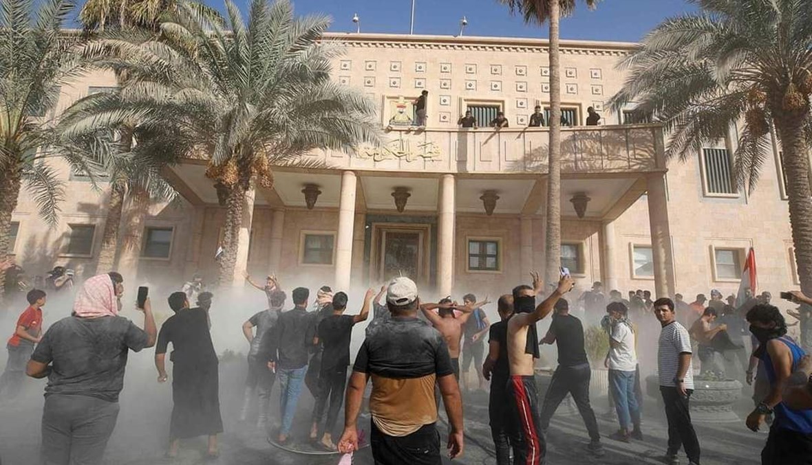 من اندلاع الاشتباكات إلى رفع حظر التجوال.. تفاصيل ما حدث في العراق لحظة بلحظة