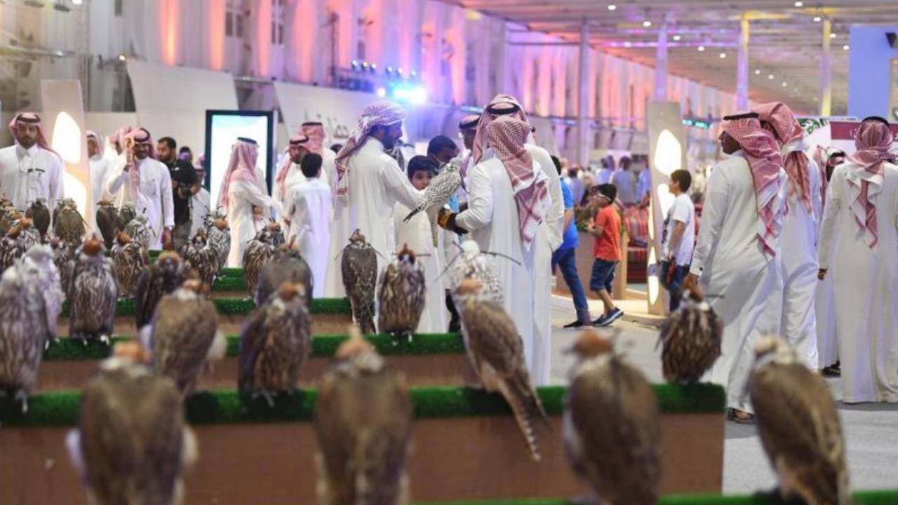معرض الصقور والصيد السعودي الدولي.. وجهة سياحية ورافد اقتصادي