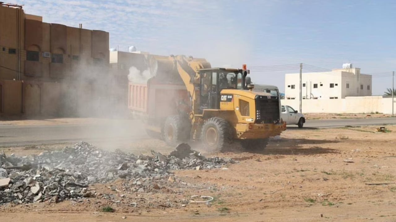 أمانة العاصمة المقدسة تحث المواطنين على الإبلاغ عن عدم إزالة مخلفات الحفر