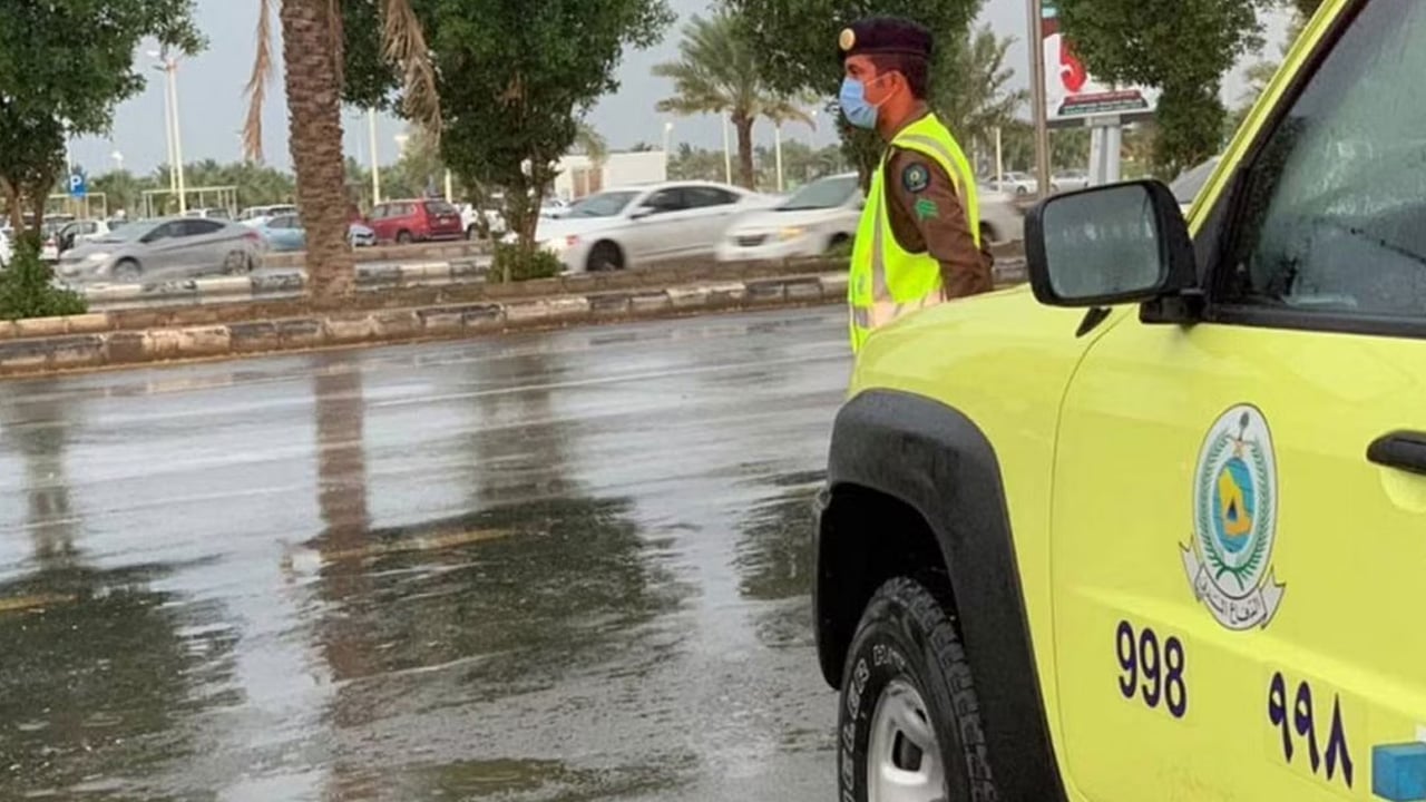 الدفاع المدني يدعو لتوخي الحذر: أمطار رعدية على 11 منطقة بدءًا من اليوم
