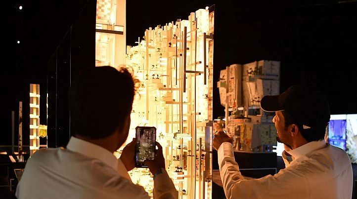 بالفيديو.. جولة في معرض «ذا لاين» تكشف نظام الحياة المستقبلية بالمدينة

