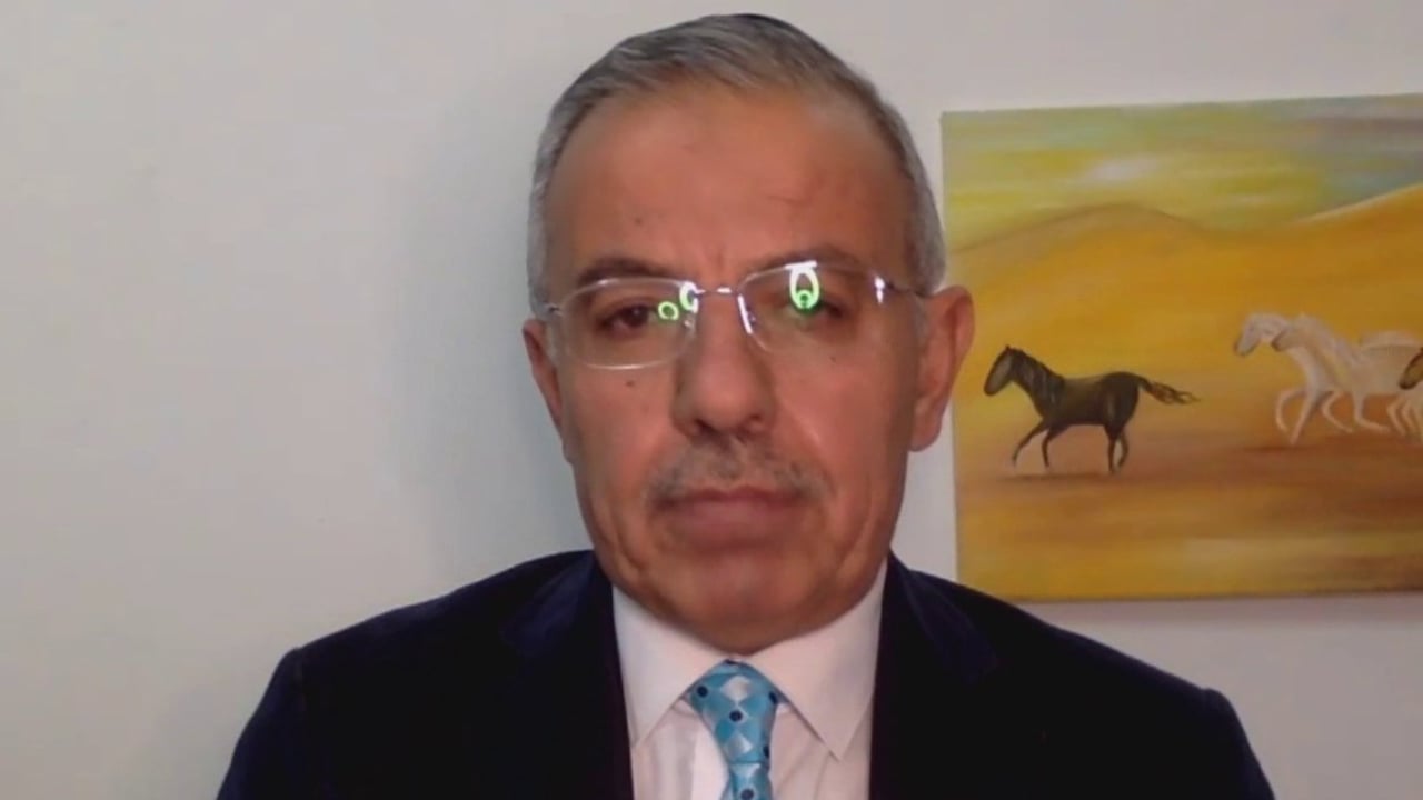 باحث سياسي: خلاف وصدام عارم بين تيار الصدر والحكومات بالعراق.. خصوصًا المالكي (فيديو) 