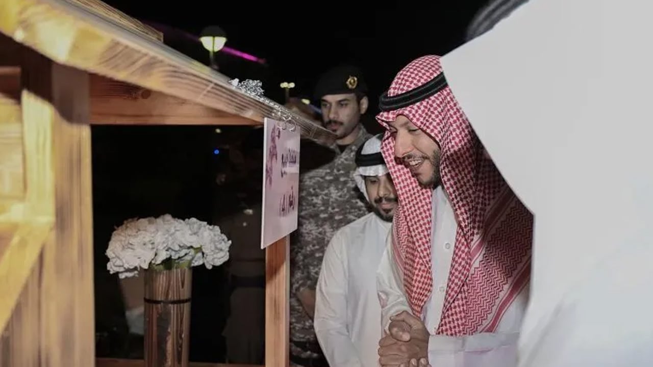 محافظ الطائف يُدشن حاضنة الياسمين لدعم وتمكين الأسر المنتجة
