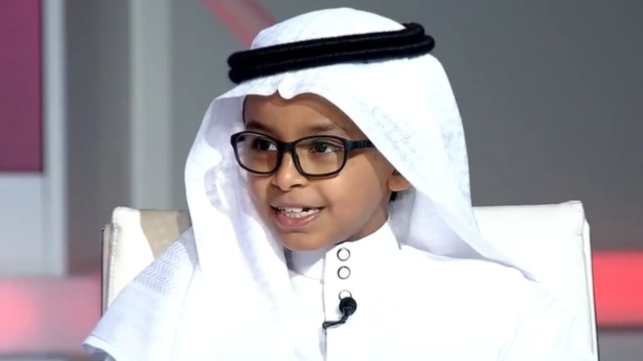 بالفيديو.. طفل يتحدى إصابته بـ«الأنيميا المنجلية» ويُقبل على حفظ القرآن 