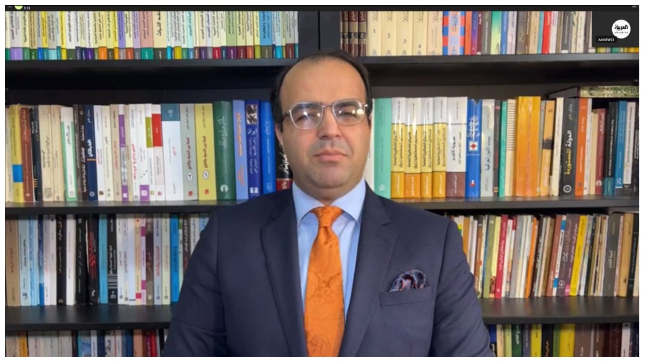 باحث يوضح سبب لجوء النظام الإيراني لقوة السلاح في مواجهة المظاهرات 
