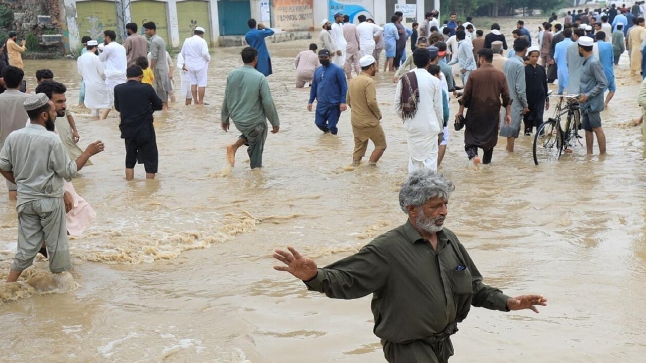 هيئة كبار العلماء تدعو المسلمين إلى الإسهام بالحملة الإغاثية لمتضرري الفيضانات في باكستان
