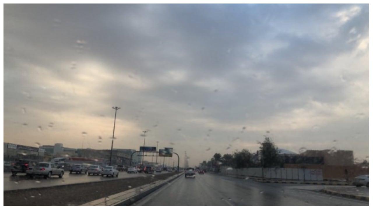 الأرصاد: أمطار رعدية على عدة محافظات بمكة.. ورياح وأتربة في المدينة 